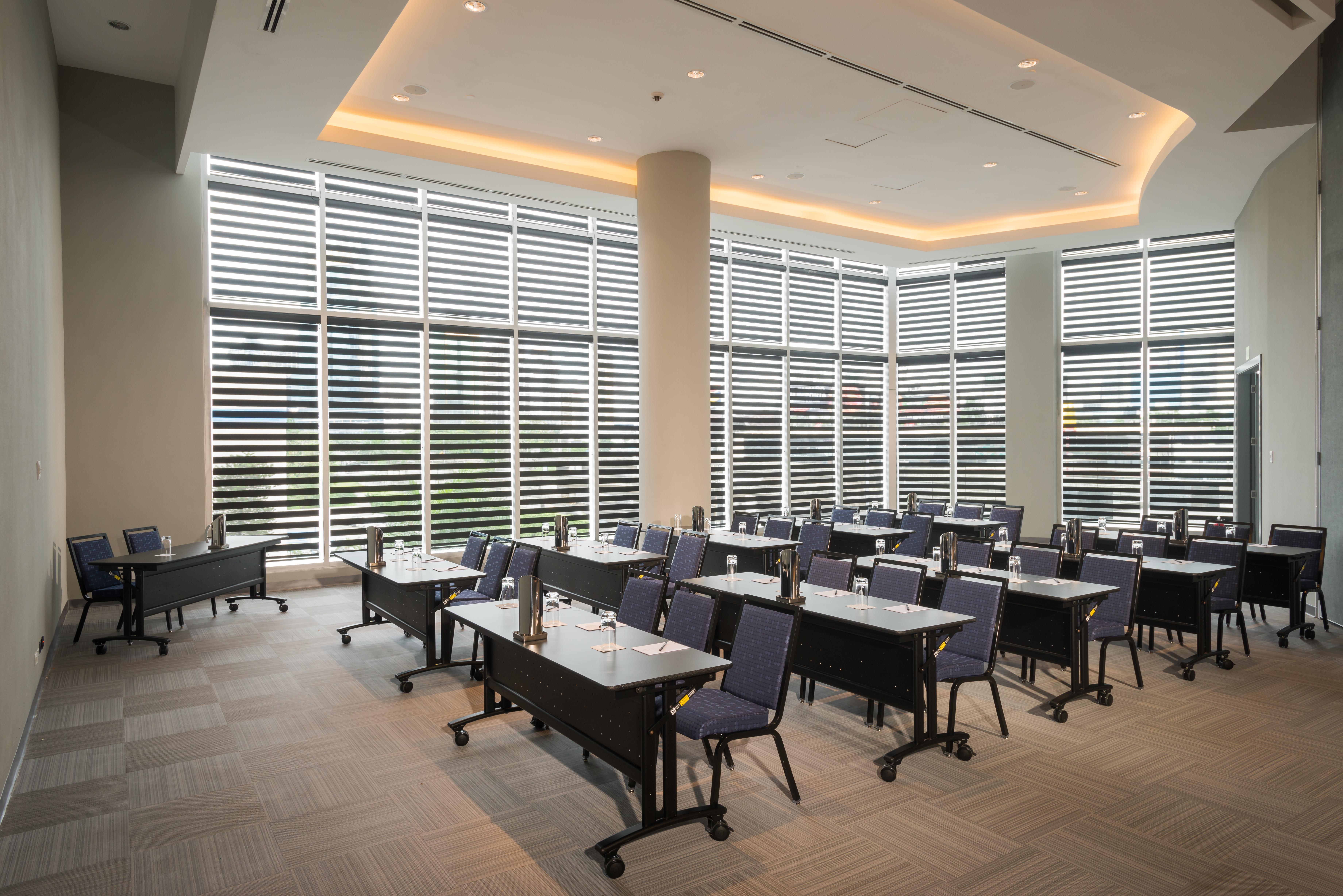 Hotel Las Americas Golden Tower Panama Exteriér fotografie The meeting room